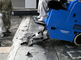 ターミネーター施工　　シート床材の撤去
