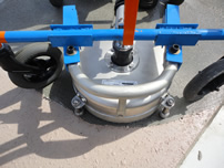 アクアセルローター使用　道路ライン・路面標示の除去にも利用可能です。